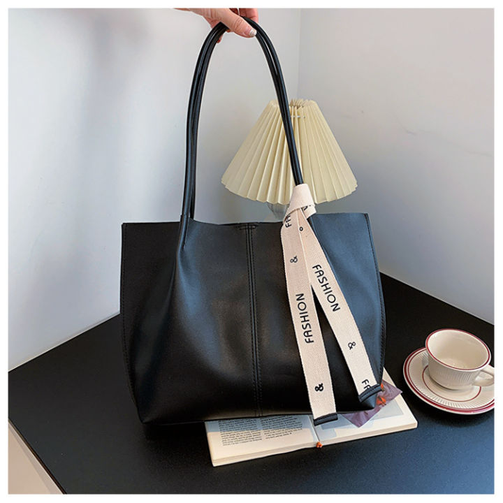 Autumn%20and%20winter%20large-capacity%20solid%20color%202024%20new%20trendy%20casual%20fashion%20one-shoulder%20texture%20commuter%20tote%20shoulder%20bag%20-%20Image%206