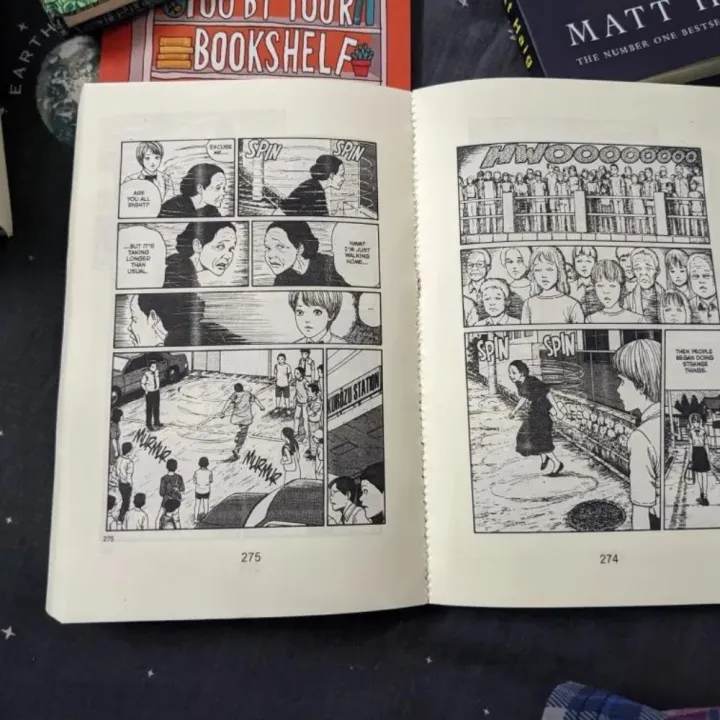 Uzumaki%20(3-in-1%20Deluxe%20Edition)%20by%20Junji%20Ito%20-%20Image%203