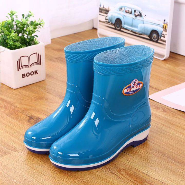 Mid-Calf%20and%20Low%20Length%20Rain%20Shoes%20Women's%20Non-Slip%20Rubber%20Shoes%20Rubber%20Boots%20Knee-High%20Rain%20Boots%20Wear-Resistant%20Rain%20Boots%20Fashion%20Velvet%20Padded%20Warm%20-%20Image%205