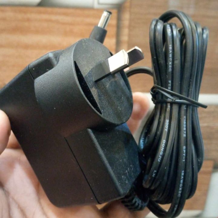 2.5A%205V%20Chargers%20Adapters%20AC%20220V%20To%20DC%205V%202.5A%20EU%20Plug%20Power%20Supply%20Adapter%20Charger%202.5A%20Charger%205V%20Adapters%202.5A%20-%20Minimalistic%20Sophistication%20-%20Image%204