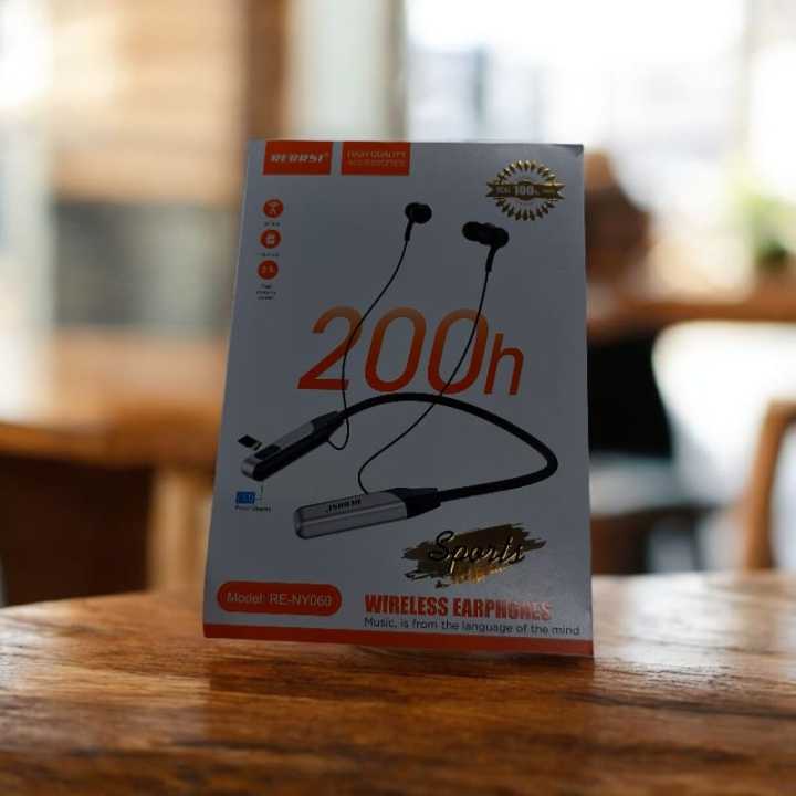 REGRSI%20RE-NY060%20Wireless%20Earphones%20%E2%80%93%20200h%20Battery%20Life%20%7C%20Sport%20Bluetooth%20Headset_%20Best%20Rate%20-%20Image%204