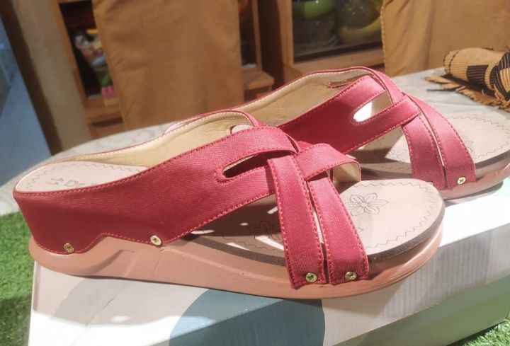 Female%20Regular%20use%20Dr%20Shoes%20Sandal%20-%20Image%204