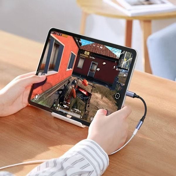 USB-C%20to%203.5mm%20Headphone%20Jack%20Adapter%20with%20Built-in%20DAC%20Chip%20%E2%80%93%20Hi-Res%20Audio%20Converter%20-%20Image%204