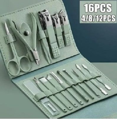 Complete%20Nail%20Care%20Kit%20with%20Clippers,%20Scissors%20&%20Tweezers%20-%20Image%203