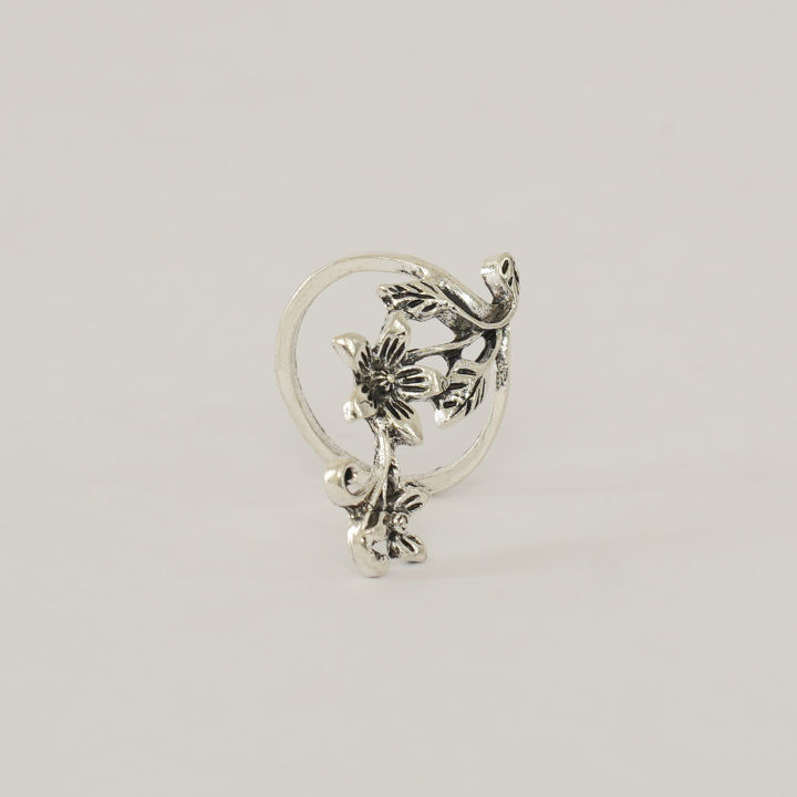 4%20set%20natural%20shape%20leaf%20finger%20ring%20set%20for%20women%20(Color%20Guaranteed)%20-%20Image%205
