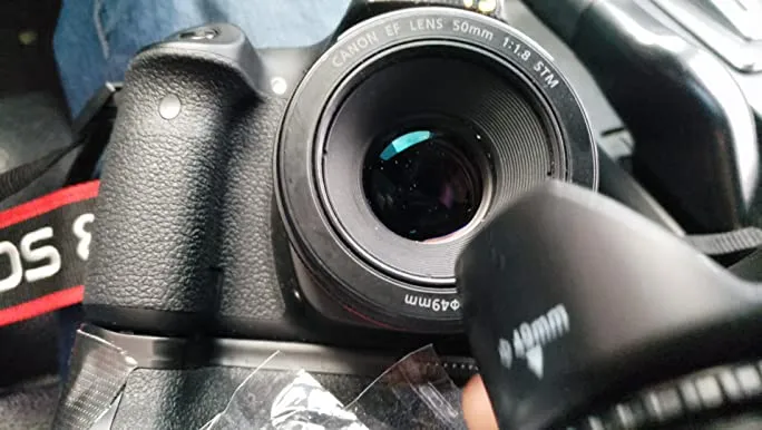 Hood%2049mm%20Tulip%20Flower%20for%20Canon%20EF%2050mm%20f/1.8%20STM%20Len_s%20-%20Image%206