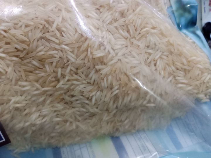Indian%20kacchi%20biriyani's%20basmati%20rice%20premium%20quality%201%20kg%20pack%20-%20Image%206