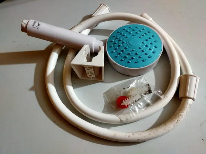 Hand%20Push%20Bath%20Shower%20Shine%20(RFL)%20-%20Image%203