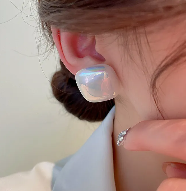 Trendy%20Half%20Round%20Big%20Simulated%20Pearl%20Stud%20Earrings%20for%20Girls%20Simple%20Stylish%20Top%20Set%20-%20White%20Statement%20Earring%20for%20Women%20-%20Korean%20Earrings%20Jewelry%20Wedding%20Gifts%20Kaner%20Dul%20for%20Girls%20-%20Image%203