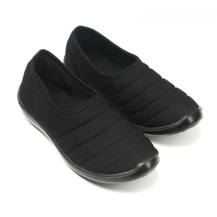 Ladies%20stylish%20%20fashionable%20comfortable%20black%20walking%20shoe%20-%20Image%202
