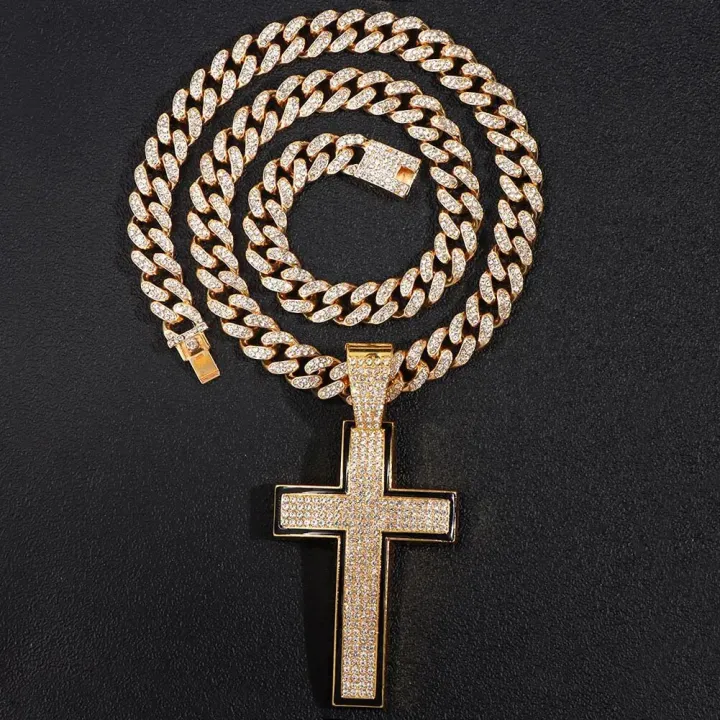 Punk%20Luxury%20Rhinestone%20Big%20Cross%20Pendant%20Cuban%20Necklace%20For%20Women%20Hip%20Hop%20Iced%20Out%20Cuban%20Link%20Chain%20Necklace%20Rapper%20Men%20Jewelry%20-%20Image%203