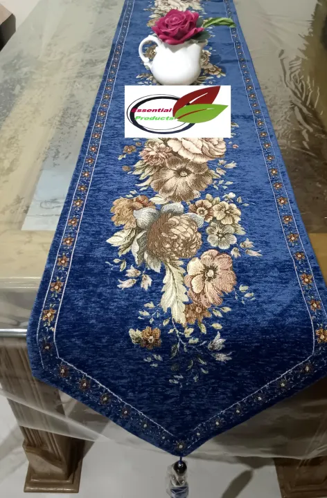 Gorgeous%20Dining%20Table%20Single%20Runner%20Of%20Velvet%20Fabric%20-%20Image%202