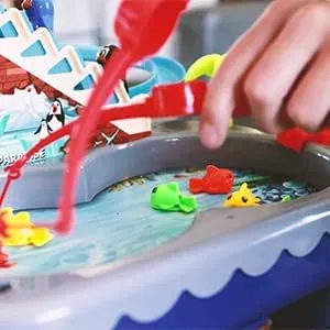 Tido%20Toys%20Fishing%20Game%20for%20Kids%20-%20An%20Interactive%20Party%20Toy%20with%20Electronic%20Slide%20Magnetic%20Pond,%203%20Magnetic%20Penguin,%209%20Fish,%202%20Fishing%20Poles%20-%20Image%206