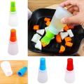 1 piece silicone barbecue brush bottle for cooking with honey oil..