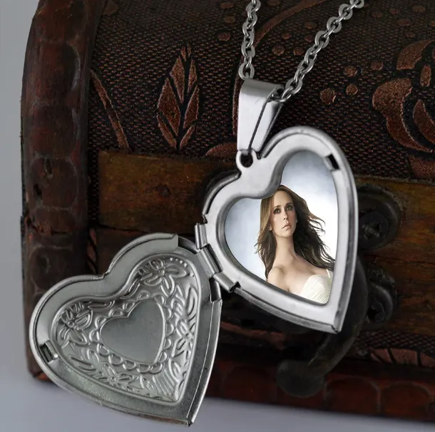 Love%20Heart%20Locket%20Pendants%20for%20Women%20Men%20Openable%20Photo%20Frame%20Picture%20Necklace%20-%20Image%206