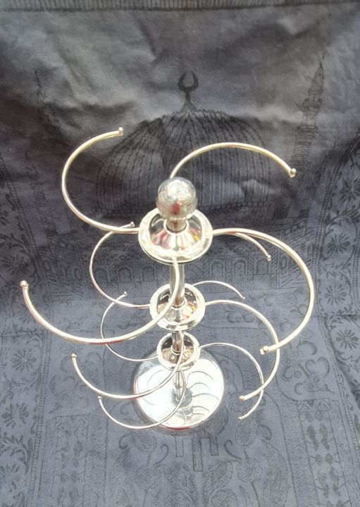 Churir%20Alna%20%20Twelve%20Stick%20Curi%20Rakhar%20Stand%20%5BTheft%20Stan%20%20%20Display%20Stand%20Bangle%20%20decor%20(%20Churi%20Alna)%20Rotating%20Churi%20Stand%20stainless%20steel%20Bangle%20Organizer%20Jewelry%20Display%20Stand%20Bangle%20Stand%20decor%20-%20Image%205