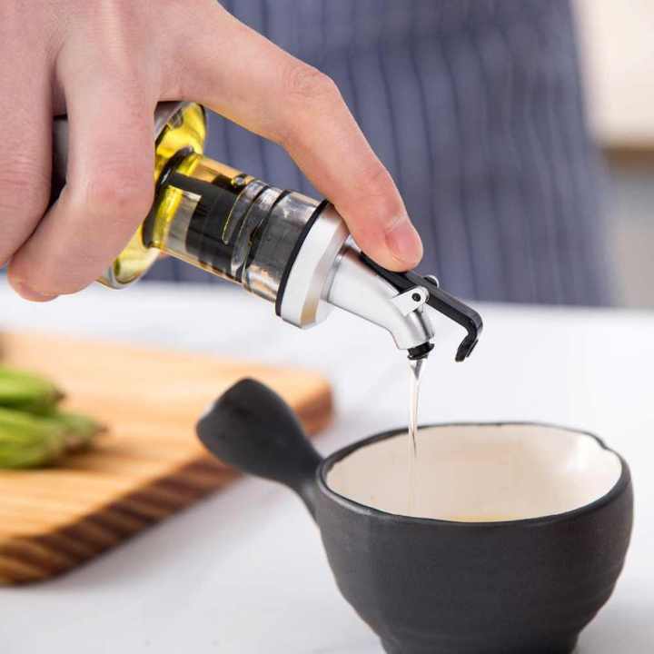 Oil%20and%20Vinegar%20Dispenser%20Bottle%20Oil%20Bottle%20Household%20Soy%20Sauce%20Bottle%20Seasoning%20Bottle%20Oil%20Vinegar%20Pot%20-%20500%20ml%20-%20Image%203
