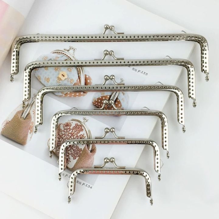 Metal%20Purse%20Frame%20Kiss%20Clasp%20Mini%20Vintage%20Bag%20Hardware%20Purse%20Clasp%20Frame%20Bag%20Kiss%20Clasp%20Lock%20Handle%20Bag%20Accessories%20-%20Image%204