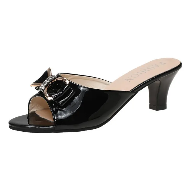 Block%20heel%20sandals%20women's%20outerwear%202021%20new%20summer%20rhinestone%20bow%20sandals%20ladies%20plus%20size%20high%20heels%20wholesale%20-%20Image%205