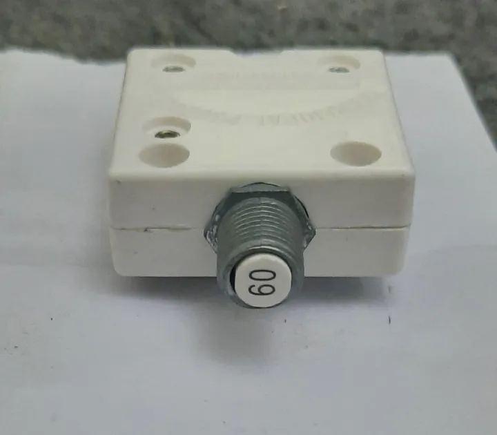 Push%20To%20Reset%20Circuit%20Breaker%20Universal%20Push%20To%20On%20Fuse%20Circuit%20Breaker%20-%20Remote%20Control%20Switch%20-%20Image%203