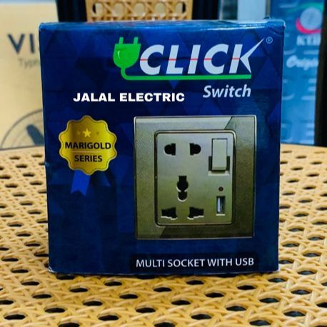 CLICK%20MARIGOLD%20USB%20MULTI%20SOCKET%20WITH%20SWITCH,%2013A%20-%20Image%204