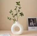 01 pcs gypsum Donut flower vase for home decor. 