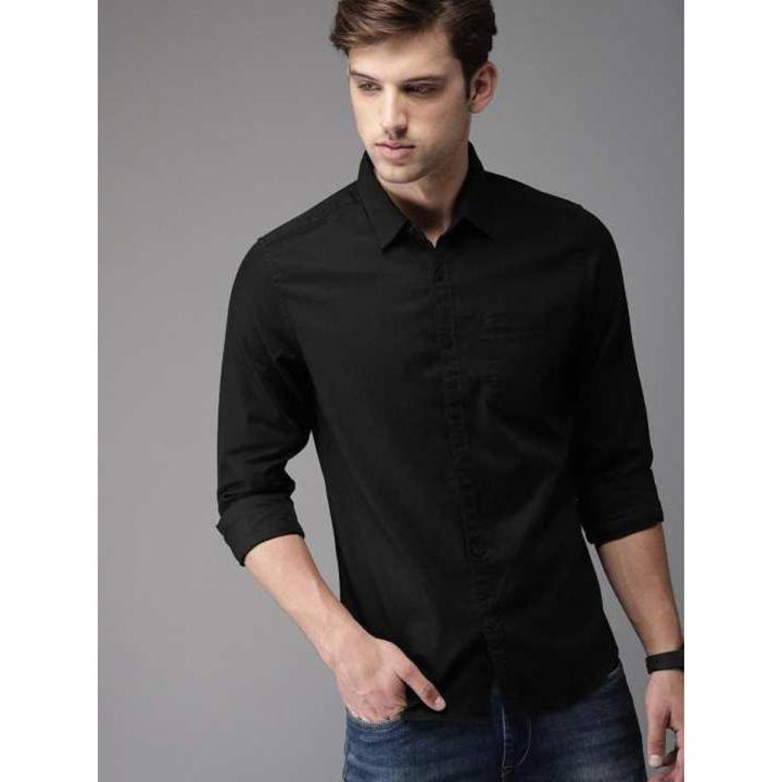 Men Solid Casual Spread Collar Shirt