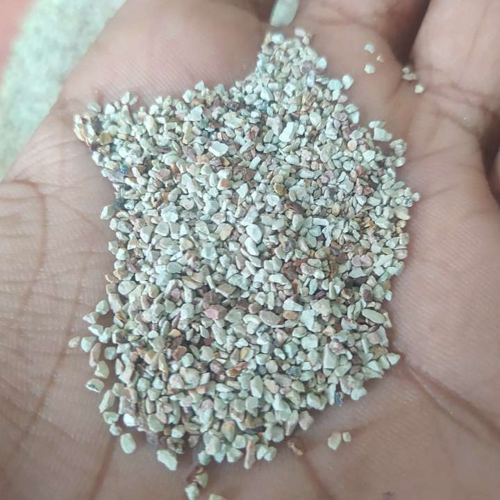 Best%20Dry%20Clay%20Kraft%202%20gram%20200%20pieces%20high%20quality%20Dry%20Clay%20Desiccant%20and%20pack%20by%20Kraft%20Paper%20-%20Image%207