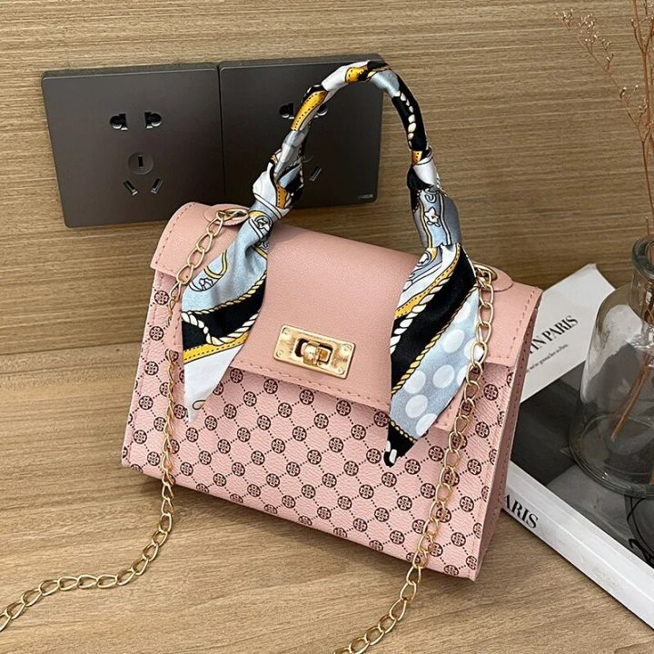 The%20Trendy%20Ladies%20Bags%20Are%20Fashionable%20and%20Casual,%20with%20Dot%20Print,%20Lock%20Buckle,%20Chain,%20Scarf,%20and%20Crossbody%20Small%20Square%20Bag%20-%20Image%207