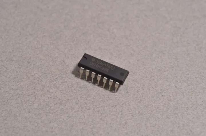 2Pcs-%207486%20SN74HC86N%2074HC86%2074LS86%20Gate%20IC%20Dual%20In%20Package%20DIP%2014%20Pin%20Leads%20IC%20Breadboard%20Friendly%20IC%C2%A0%20-%20Image%203