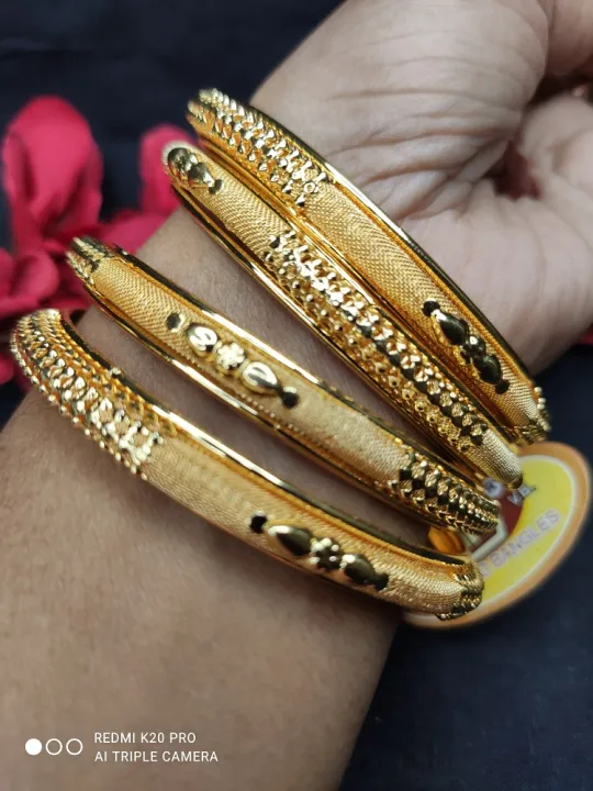 Gold%20Plated%20Bangles%20for%20Women%20-%204%20Pcs%20Set%20-%20Image%204