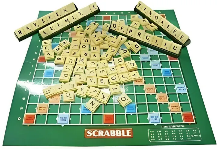 Scrabble%20Crossword%20Board%20Game%20Indoor%20Family%20Game%20Multiplayers%20Game%20-%20Image%202
