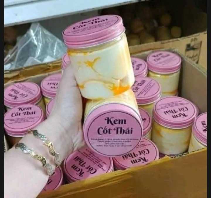 Kem%20Cot%20Thai%20Emergency%20Whitening%20Body%20Cream%20-%20300gm%20-%20Image%203