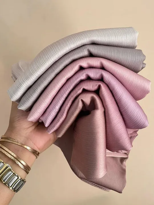 Pleated%20Crinkled%20Satin%20Hijab%20Scarf%20Medina%20Silk%20Scarves%20Solid%20Color%20Shawls%20Headband%20Scarf%20Wrap%20Muslim%20Women%20Veil%20Turban%20Hijabs%20-%20Image%206