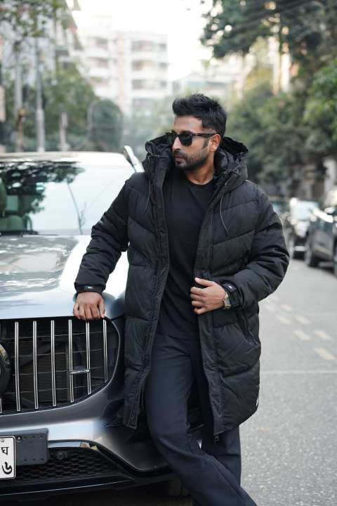 ZARA%20Longline%20Puffer%20Jacket%20%E2%80%93%20Stylish%20&%20Warm%20%7C%7C%20Superb%20Lifestyle%20-%20Image%204