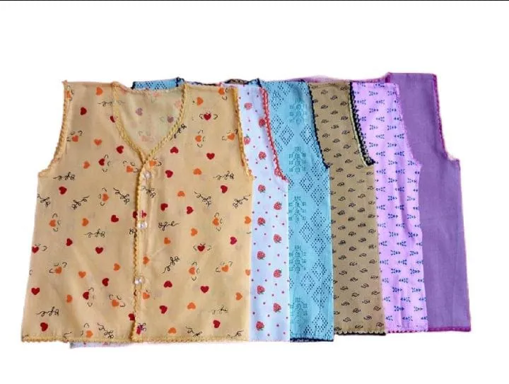 New%20Born%20Baby%20Katha%2006%20Pices,%20Nima%2006%20Pices,%20Nappy%2006%20Pices%20And%20Mustard%20pillow%2001%20Pices%20-%20Multicolor%20(0-%206%20Months).%20-%20Image%204