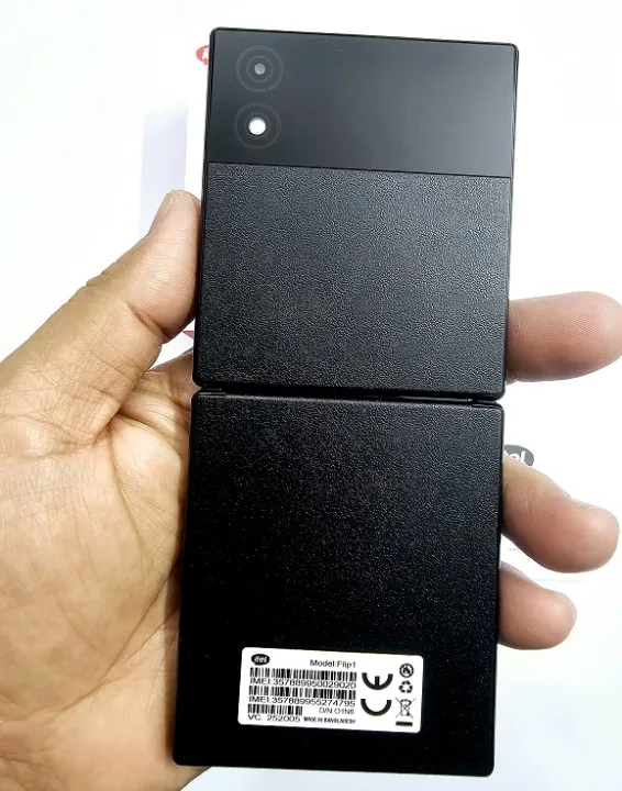 itel%20Flip%201%20Folding%20Phone%20Dual%20Sim%20-%20Image%204
