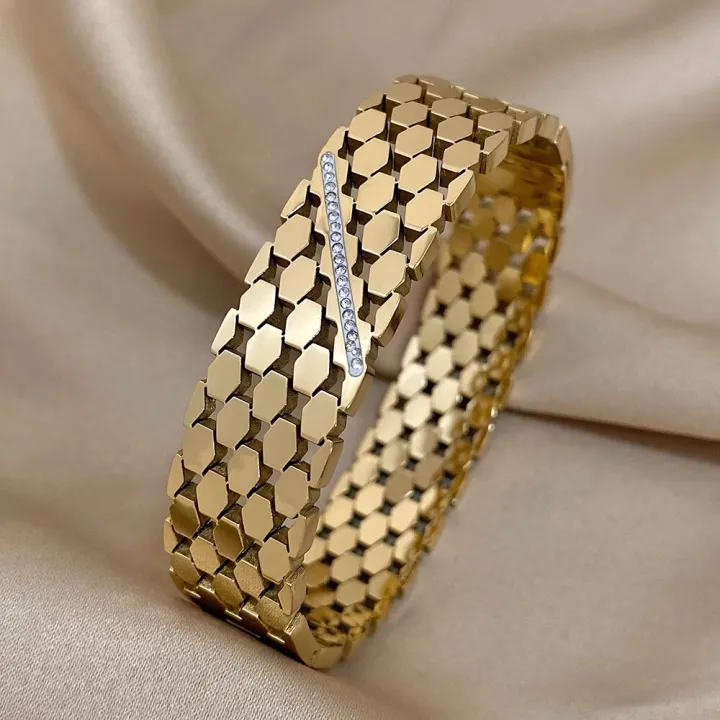 Greatera%20Chunky%20Inlaid%20Rhinestone%20Geometric%20Wide%20Stainless%20Steel%20Bangles%20Bracelets%20for%20Women%20Gold%20Color%20Charm%20Waterproof%20Jewelry%20-%20Image%206