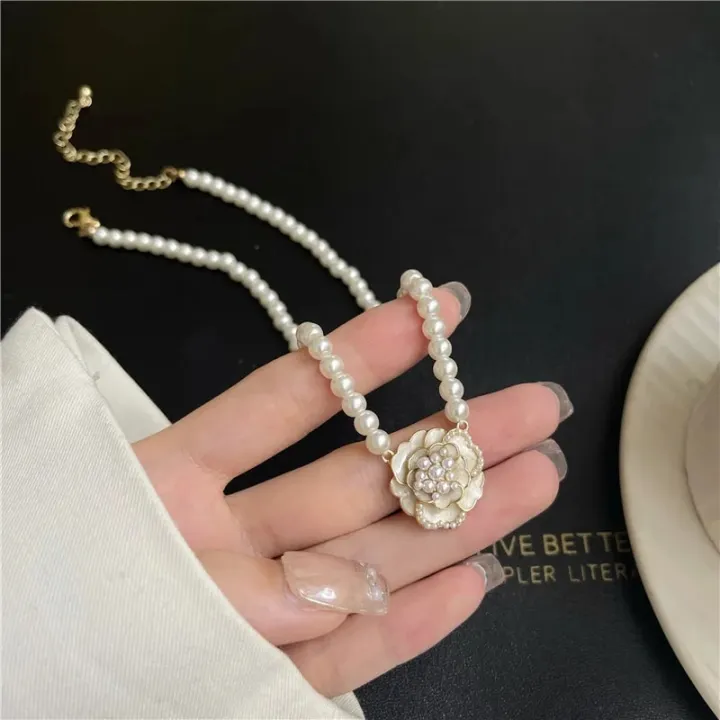 Elegant%20Fashion%20Rose%20Pearl%20Bead%20Necklace%20for%20Women%20Temperament%20Flower%20Versatile%20Clavicle%20Chain%20Necklace%20Women's%20Jewelry%20Gift%20-%20Image%202