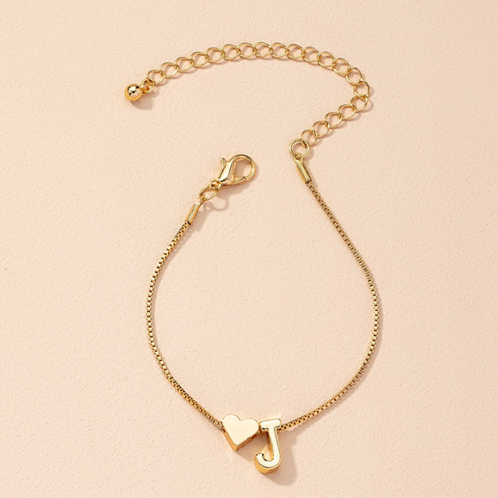 Simple%20Fashion%20Love%20Heart%20Bracelet%20For%20Women%20Personality%20Design%2026%20Letters%20Bracelet%20Hand%20Jewelry%20Golden%20Accessory%20Exquisite%20Girl%20Gifts%20Cologo%20-%20Image%203