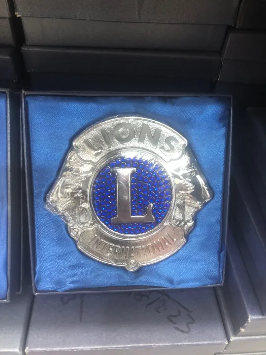 Lions%20club%20logo%20Lions%20club%20logo%20badge%20souvenir%20car%20modification%20in%20the%20net%20logo%20car%20logo%20electroplating%20gold%20version.%20-%20Image%204