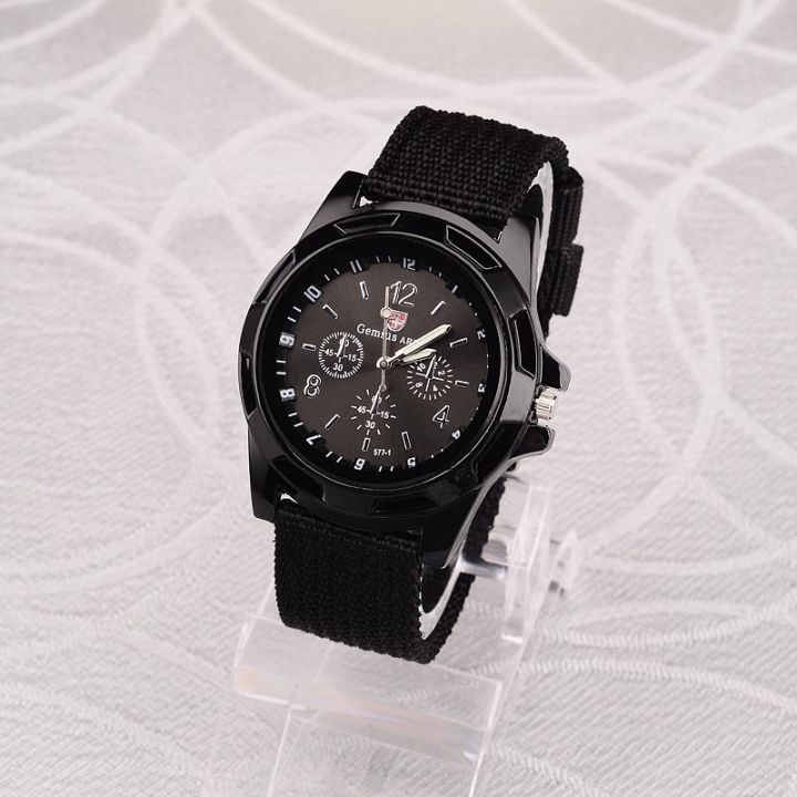 Fabric%20Canvas%20Strap%20Casual%20Cool%20Sport%20Round%20Dial%20WristWatch%20for%20men%20-%20Image%206