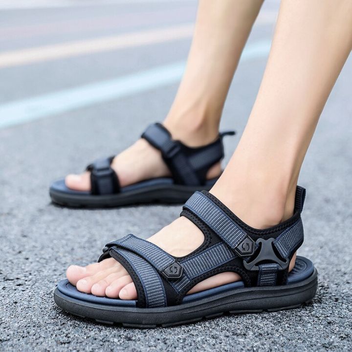 Men%20Sandals%20Summer%20Leisure%20Beach%20Sandals%20Men%20Shoes%202023%20New%20Outdoor%20Male%20Fashion%20Comfortable%20Casual%20Slippers%20Falt%20-%20Image%207