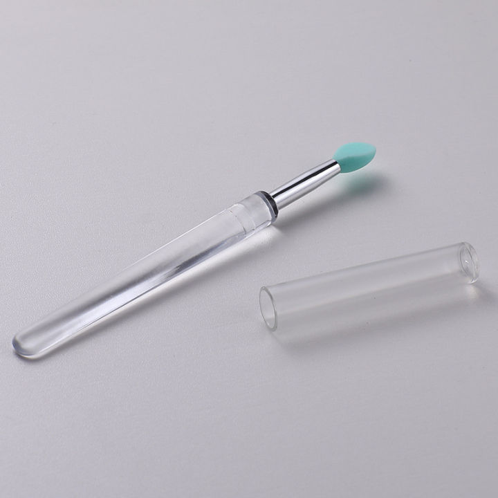 Portable%20Silicone%20Lip%20Brush%20with%20dust%20riser%20lipstick%20Brush%20Smudge%20stick%20Lip%20Beauty%20Makeup%20Makeup%20brush%20-%20Image%202