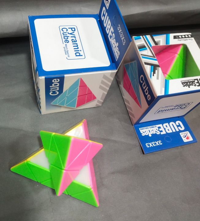 Pyramid Speed Magic Cube - PYRAMINX - Professional Puzzle Toy