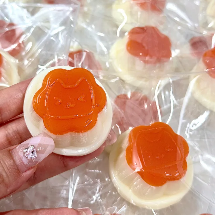 Squishy%20Kawaii%20Cat%20Mini%20Caramel%20Jelly%20Pudding%20Pinch%20Squeeze%20Fidgety%20Toy%20Soft%20Elastic%20Watery%20Plate%20Pudding%20Dessert%20Kids%20Toy%20Gift%20-%20Image%202