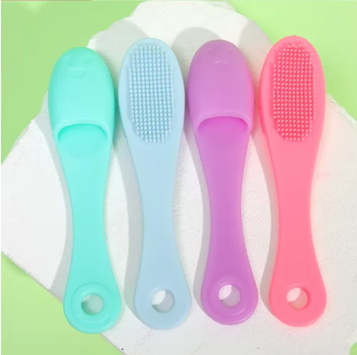 Silicone%20Face%20Cleaner%20Blackhead%20Remover%20Brush%20Cleanser%20Nose%20Pore%20Brush%20Finger%20Scrubber%20Tool%20Facial%20Skin%20Cleaner%20Massage%20Brush%20-%20Image%204