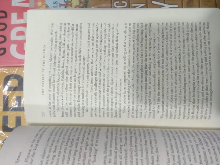 The%20Fabric%20of%20the%20Cosmos%20by%20Brian%20Greene%20-%20Image%203