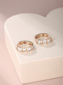 Xuping jewelry manufacturers wholesale fashion alloy earrings Korean niche single-row crystal hoop earring earrings. 