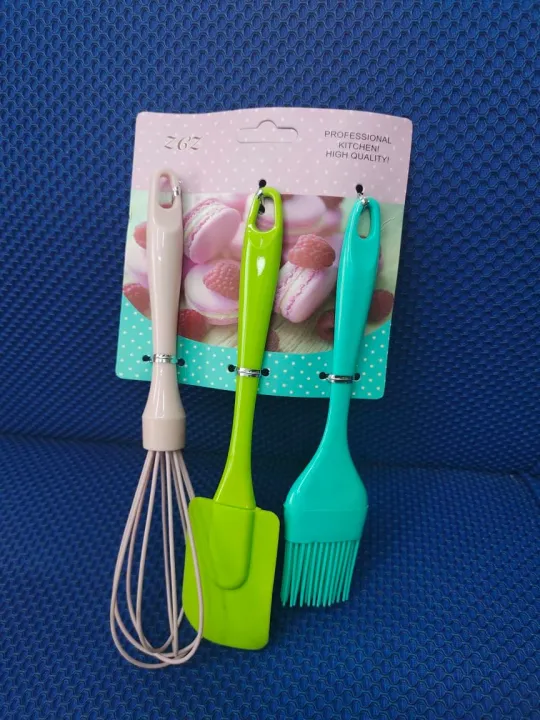 3%20in%201%20Silicone%20Kitchenware,%203-Piece%20Baking%20Kit,%20Basting%20Brush,%20Dough%20Spatula%20&%20Whisk,%20Silicone%20Kitchen%20Utensils,%20Silicone%20Baking%20tools%20Pack%20of%203.%20CD:P20.%20-%20Image%202